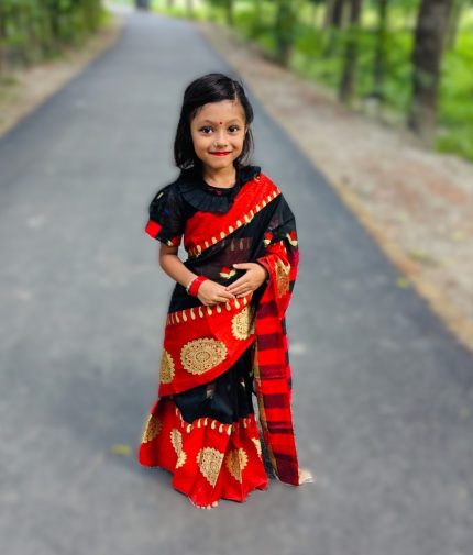 চাকা কাতান রেডি শাড়ী