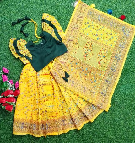 স্কিন প্রিন্ট রেডি শাড়ী